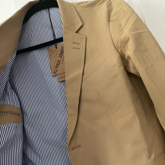 NWT. Tan versatile suit jacket from PJ Paul Jones. Missed the Amazon return! - Picture 3 of 5